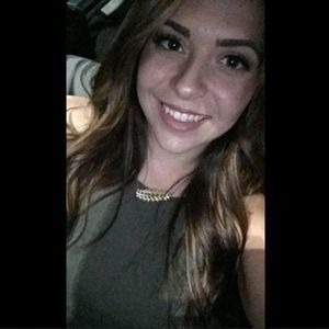 Meet your Posher, Mia